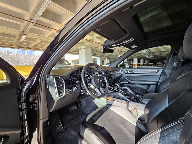 Porsche Cayenne-9