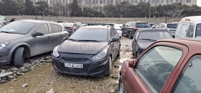 Hyundai Accent 2013, 253,000 km - 1.6 l - Bakı