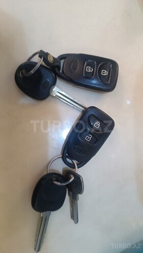 Kia Sportage 2010, 215,000 km - 2.0 л - Bakı