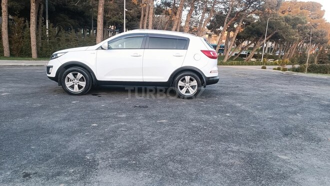 Kia Sportage 2010, 215,000 km - 2.0 л - Bakı