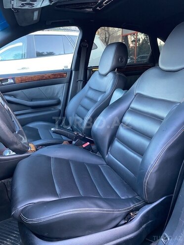 Audi A6 2003, 257,000 km - 2.8 l - Sumqayıt