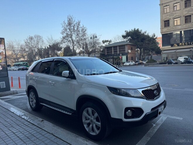 Kia Sorento-16