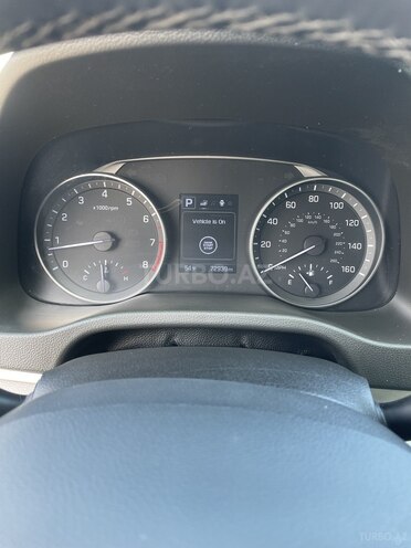 Hyundai Elantra-20