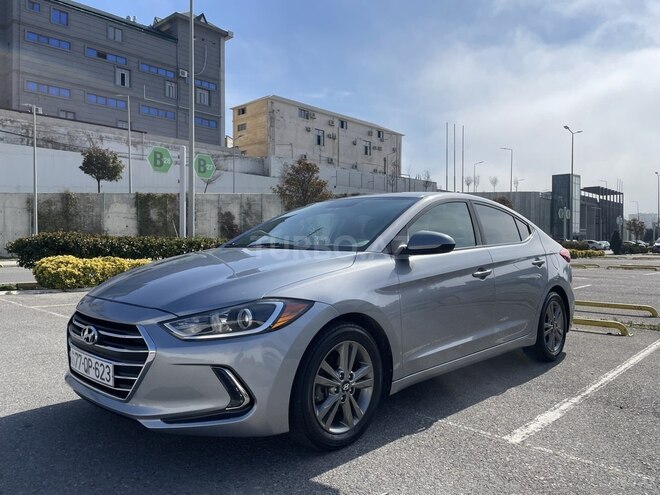 Hyundai Elantra-5
