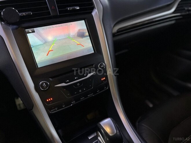 Ford Fusion (North America) 2013, 203,000 km - 1.6 л - Sumqayıt