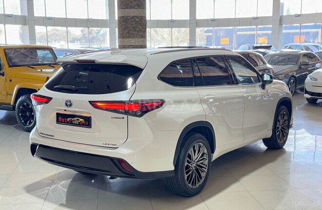 Toyota Highlander 2021, 19,000 km - 2.5 l - Bakı