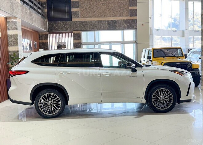 Toyota Highlander 2021, 19,000 km - 2.5 l - Bakı