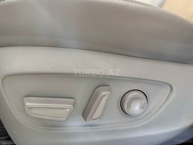 Toyota Highlander 2021, 19,000 km - 2.5 l - Bakı