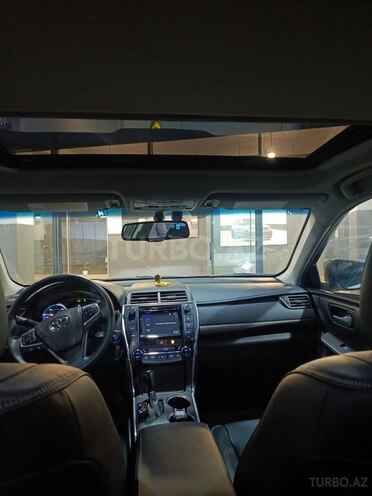 Toyota Camry-11