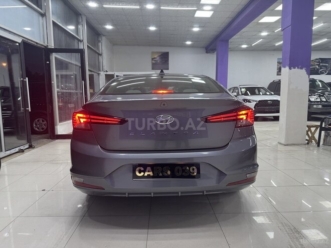 Hyundai Elantra 2018, 110,000 km - 2.0 l - Sumqayıt