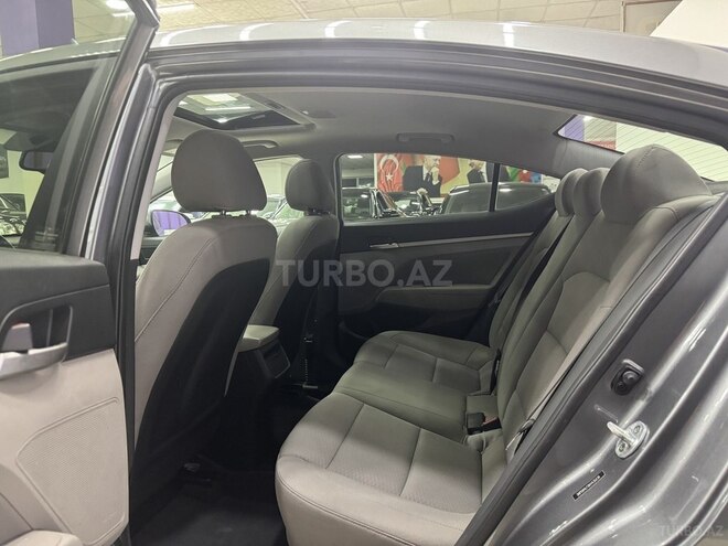 Hyundai Elantra 2018, 110,000 km - 2.0 l - Sumqayıt
