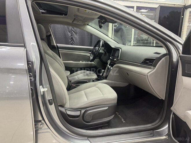 Hyundai Elantra 2018, 110,000 km - 2.0 l - Sumqayıt
