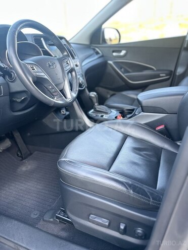 Hyundai Santa Fe-18