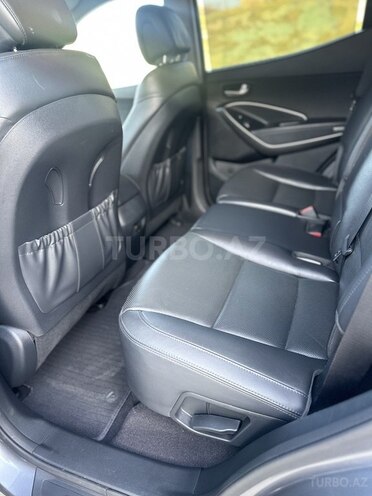 Hyundai Santa Fe-19