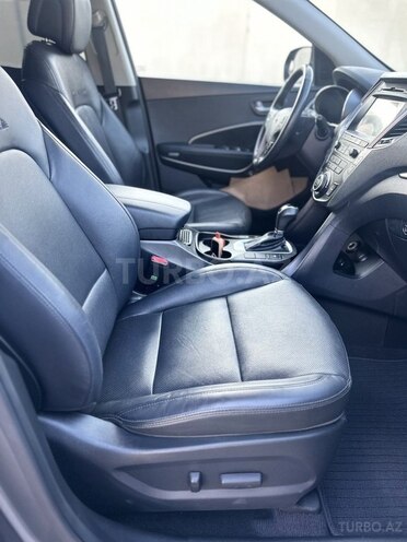 Hyundai Santa Fe-20