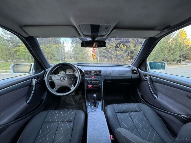 Mercedes C 240 1998, 246,000 km - 2.4 l - Sabirabad