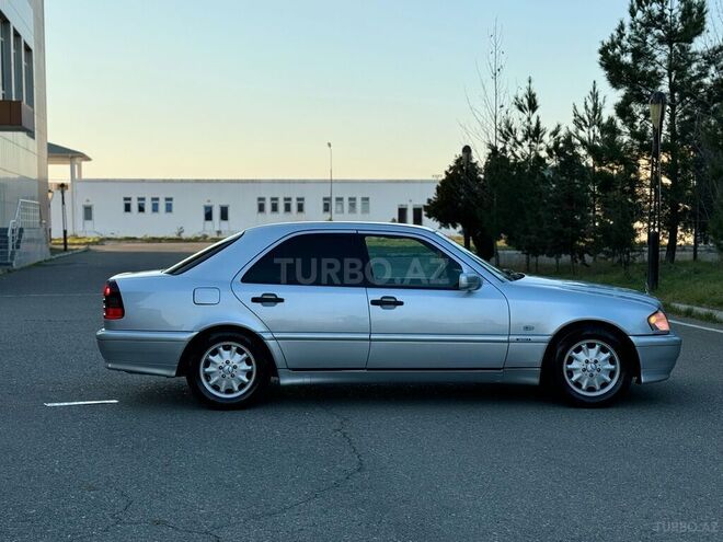 Mercedes C 240 1998, 246,000 km - 2.4 l - Sabirabad