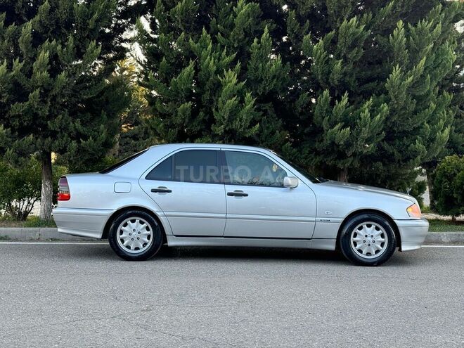 Mercedes C 240 1998, 246,000 km - 2.4 l - Sabirabad