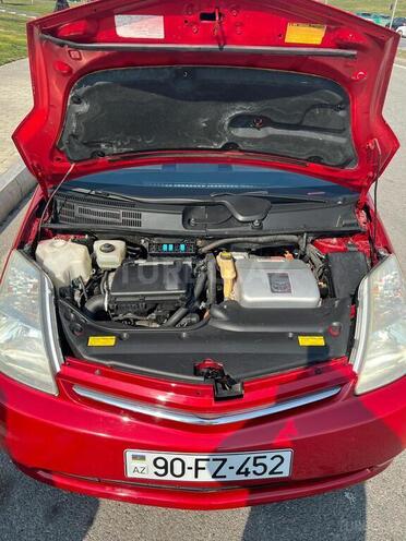 Toyota Prius-8