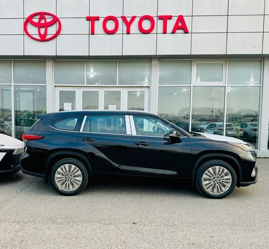 Toyota Highlander-14