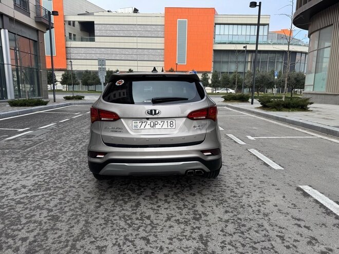 Hyundai Santa Fe 2015, 118,000 km - 2.0 л - Tovuz