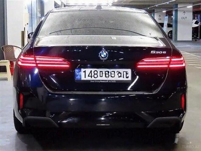 BMW 530e-3
