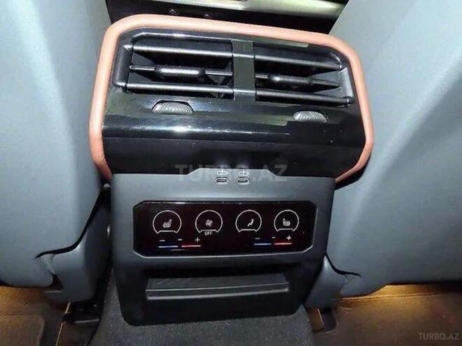 BMW 530e-13