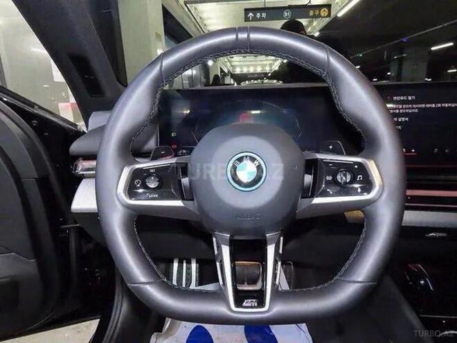 BMW 530e-5