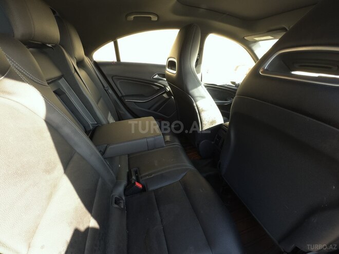 Mercedes CLA 250 4MATIC 2018, 183,370 km - 2.0 l - Bakı