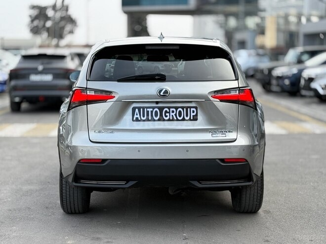 Lexus NX 350h-4