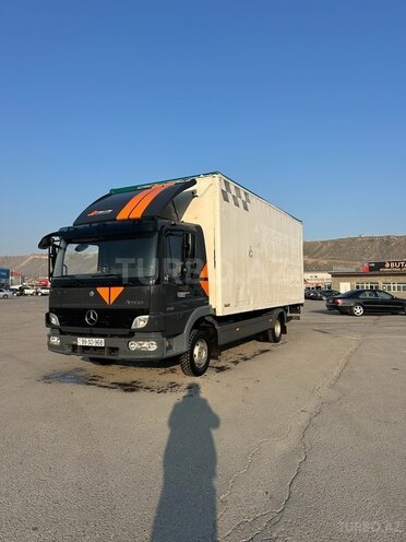 Mercedes Atego 818-2