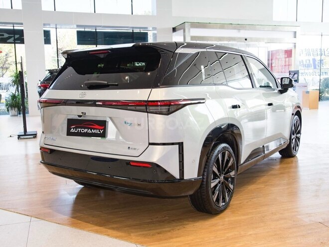Toyota  2025, 0 km - 0.0 l - Bakı