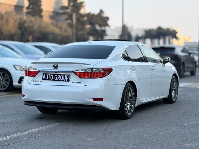 Lexus ES 300-8