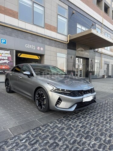 Kia K5-4