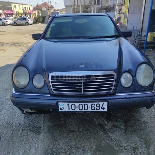Mercedes E 230 1995, 838,000 km - 2.3 l - Bakı