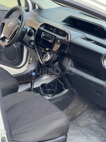 Toyota Aqua 2019, 130,000 km - 1.5 л - Bakı