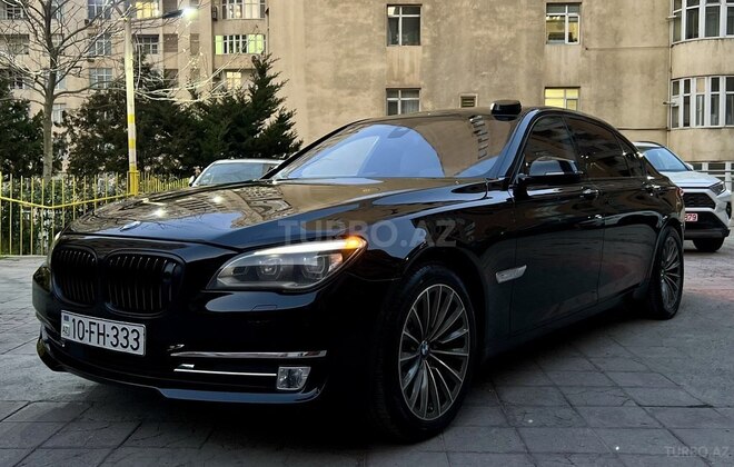 BMW 750 2013, 239,000 km - 4.4 l - Bakı