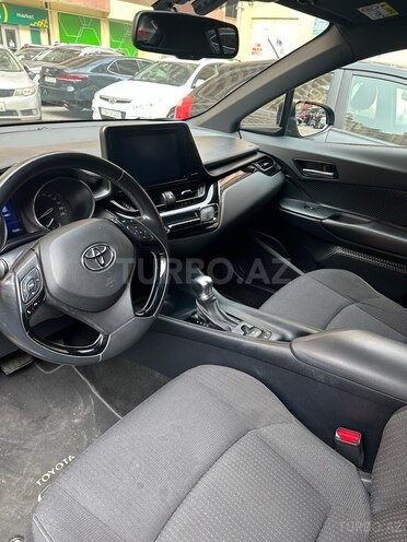 Toyota C-HR 2019, 70,000 km - 2.0 l - Bakı