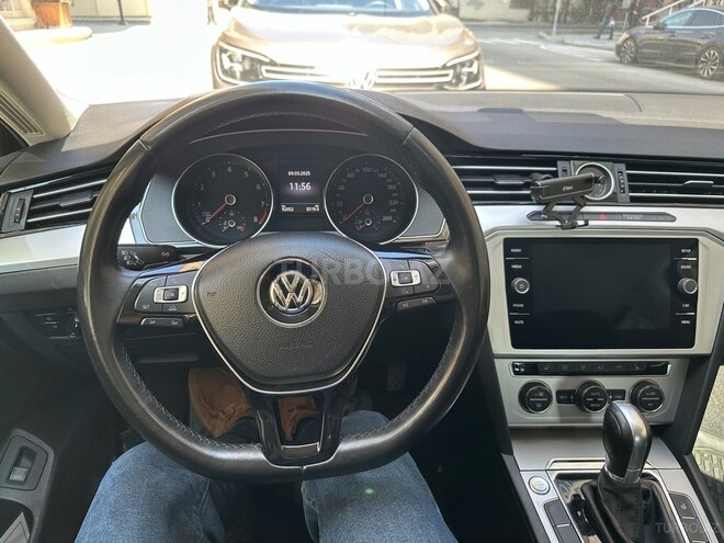 Volkswagen Passat 2018, 92,500 km - 1.8 l - Bakı