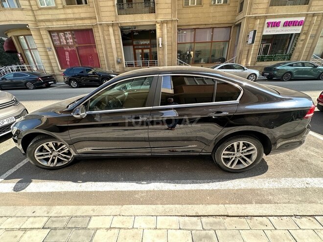 Volkswagen Passat 2018, 92,500 km - 1.8 l - Bakı