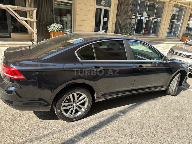 Volkswagen Passat 2018, 92,500 km - 1.8 l - Bakı