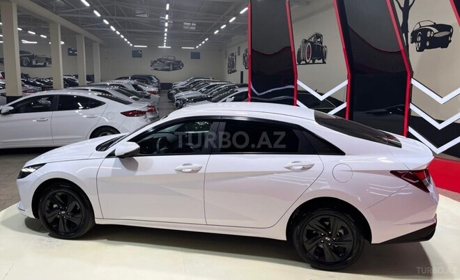 Hyundai Elantra-5