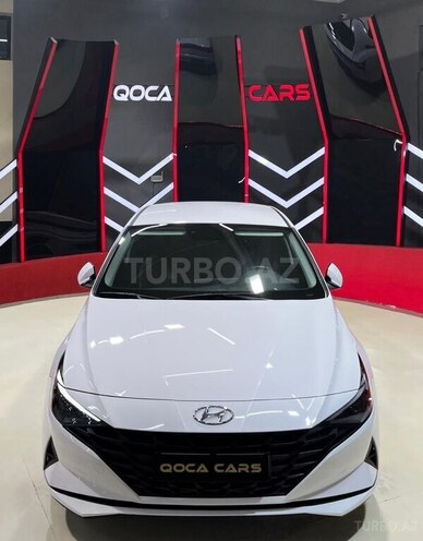 Hyundai Elantra-2