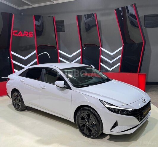 Hyundai Elantra-3