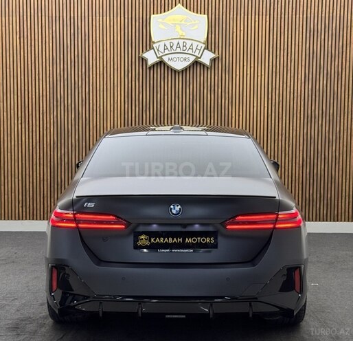 BMW i5 2023, 2,000 km - 0.1 l - Bakı