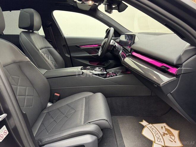 BMW i5 2023, 2,000 km - 0.1 l - Bakı