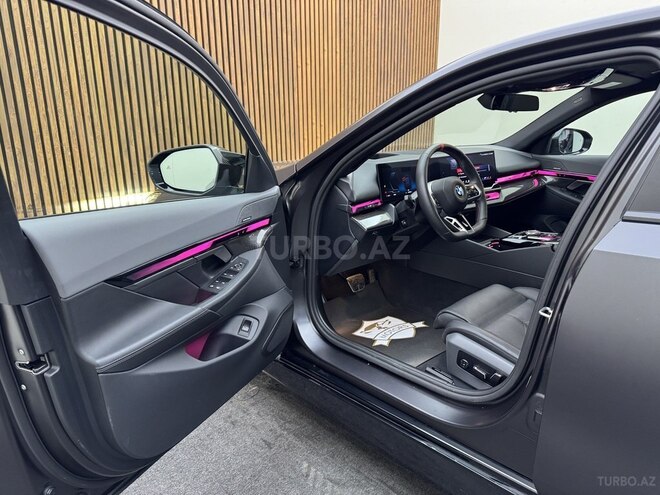 BMW i5 2023, 2,000 km - 0.1 l - Bakı