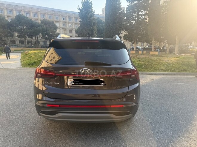 Hyundai Santa Fe-15