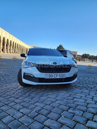 Skoda Rapid-2