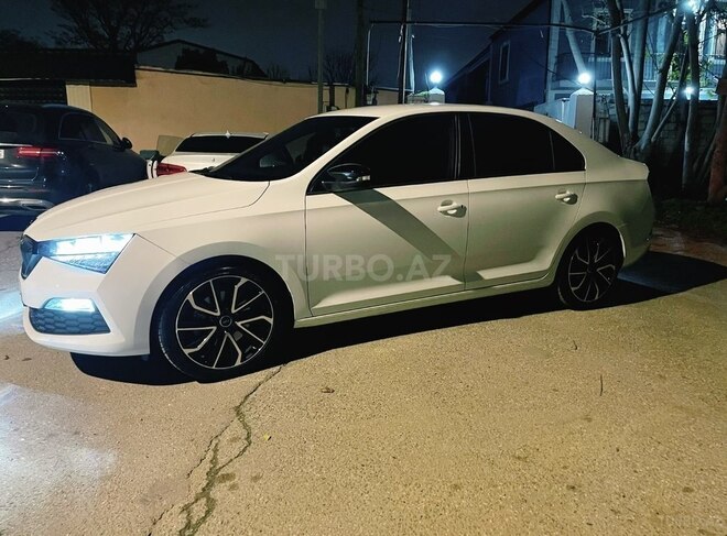 Skoda Rapid-10